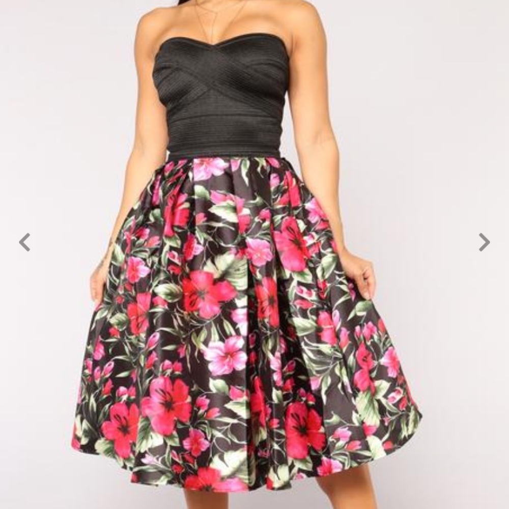 NWT Endless Love Floral Dress
